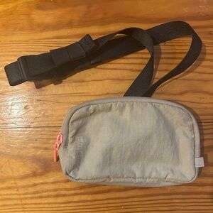 Lululemon Athletica Beige, Coral and Black Belt Bag